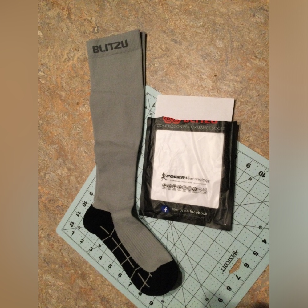 Blitzu Plus Compression Socks (x-lg) Grey
